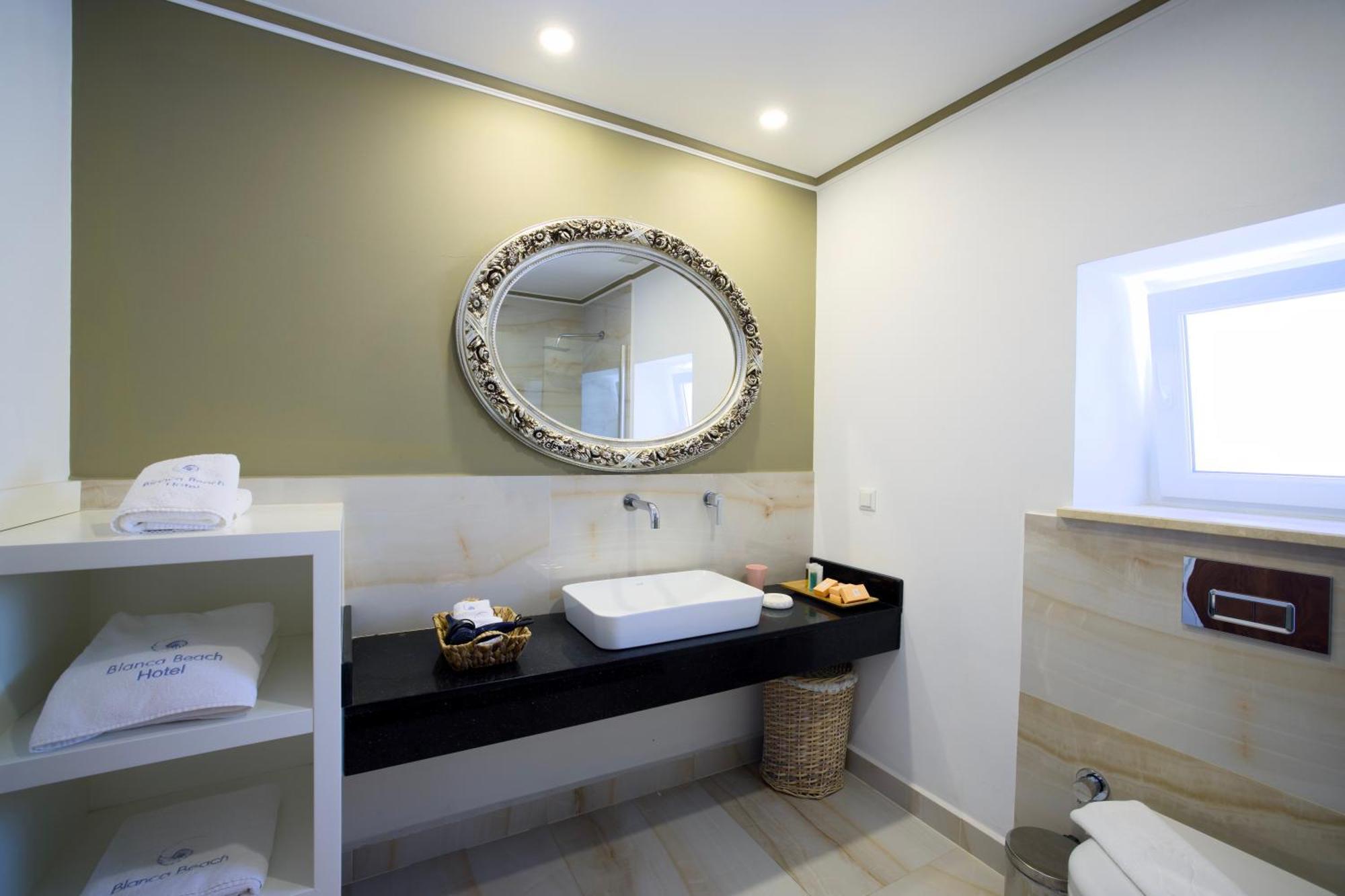 Blanca Beach Hotel Kas Bagian luar foto