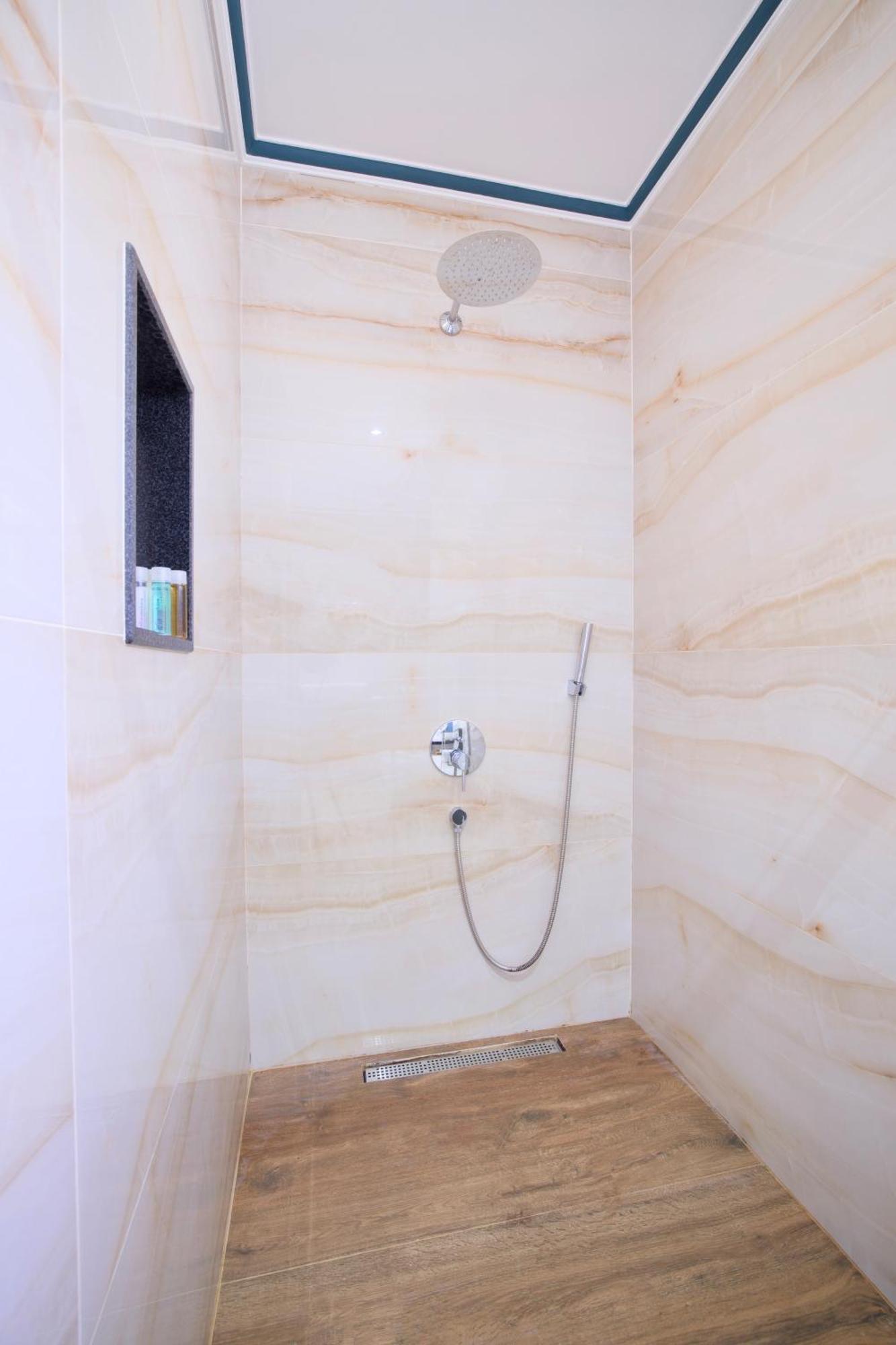 Blanca Beach Hotel Kas Bagian luar foto