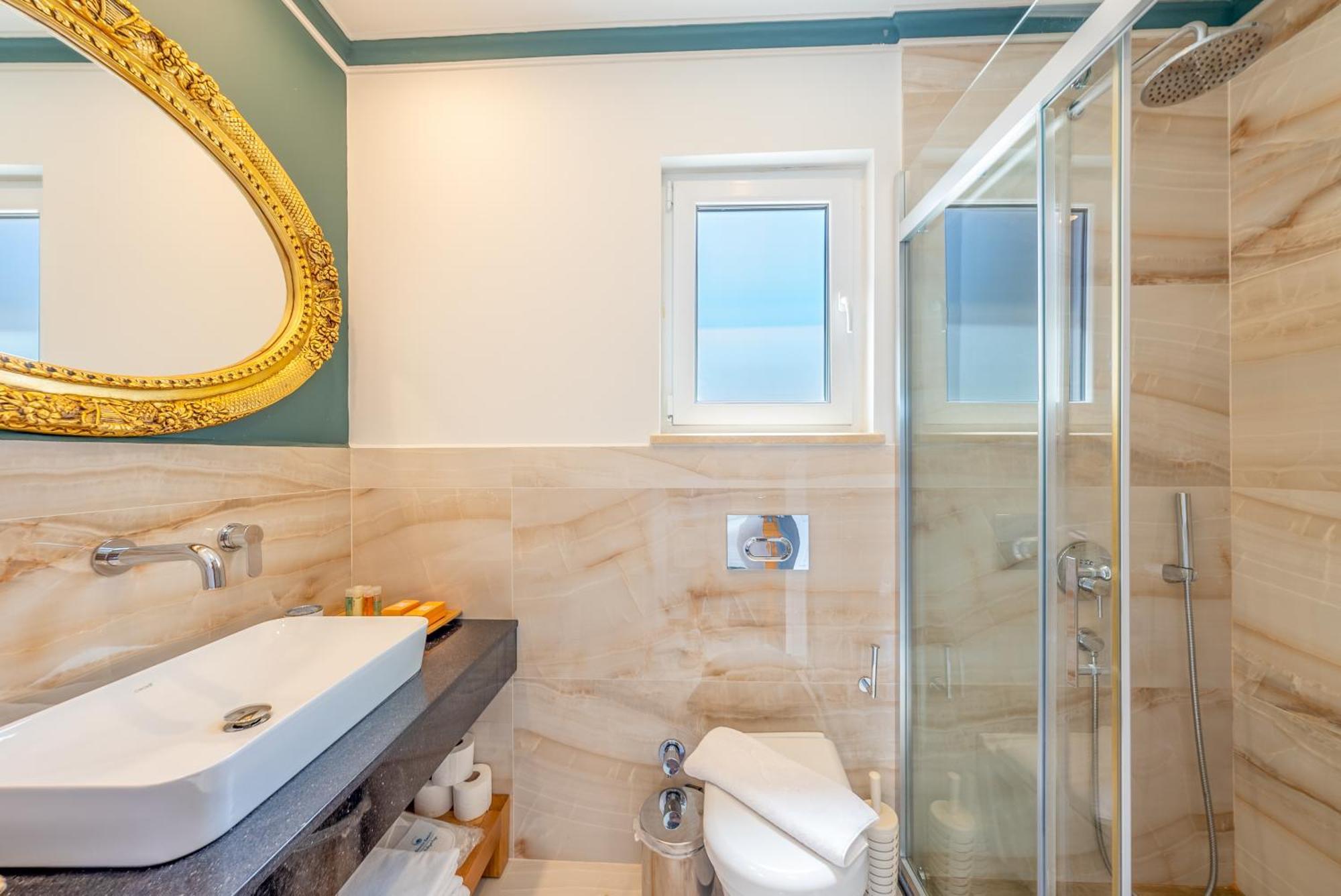 Blanca Beach Hotel Kas Bagian luar foto